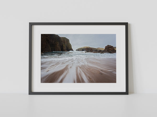 Breakers at the Hams of Roe