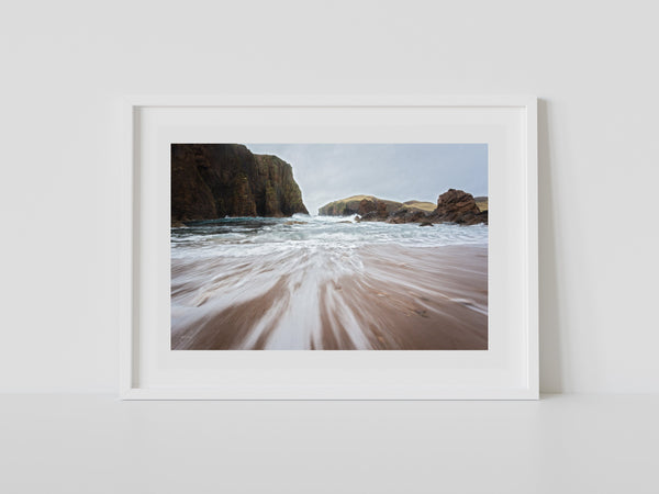 Breakers at the Hams of Roe